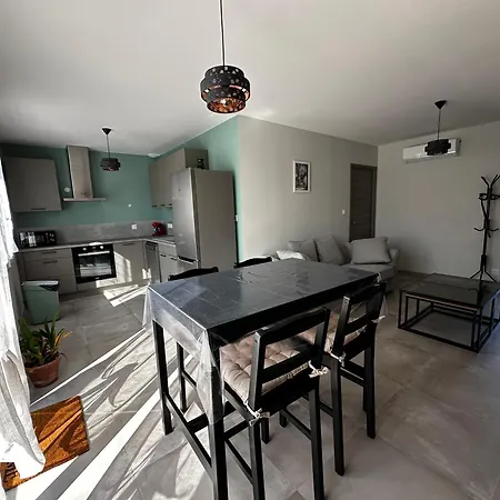 Résidence Lovera Appartement Saint-Martial-de-Vitaterne